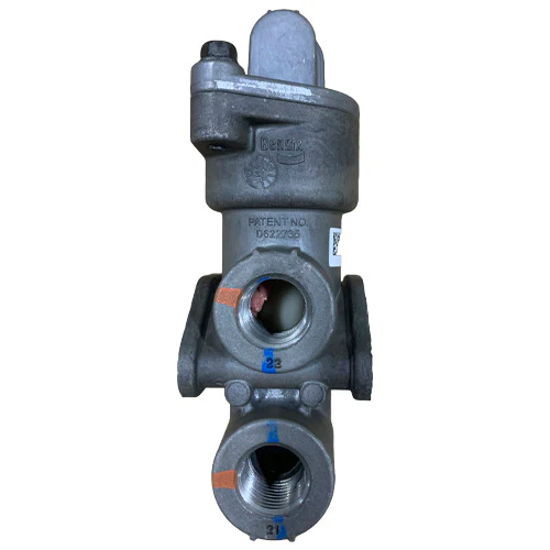 Bendix Valve-Tractor Protector | 065706